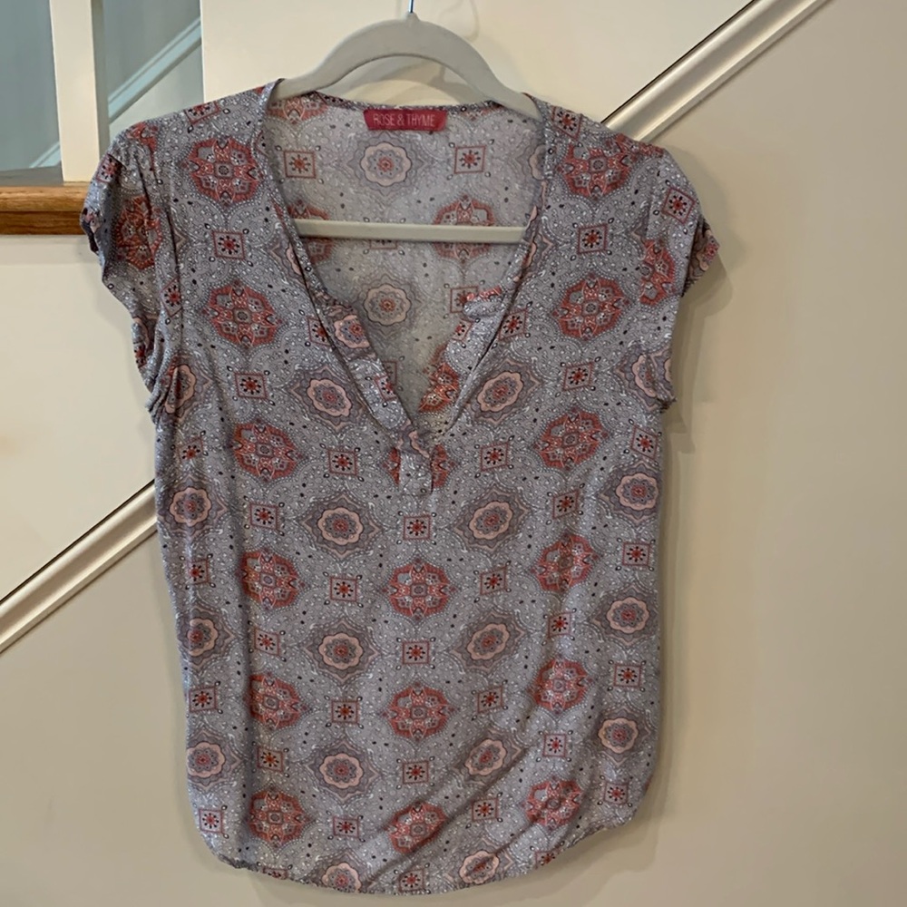 Pink and light gray rayon blouse No size tag Most likely small size